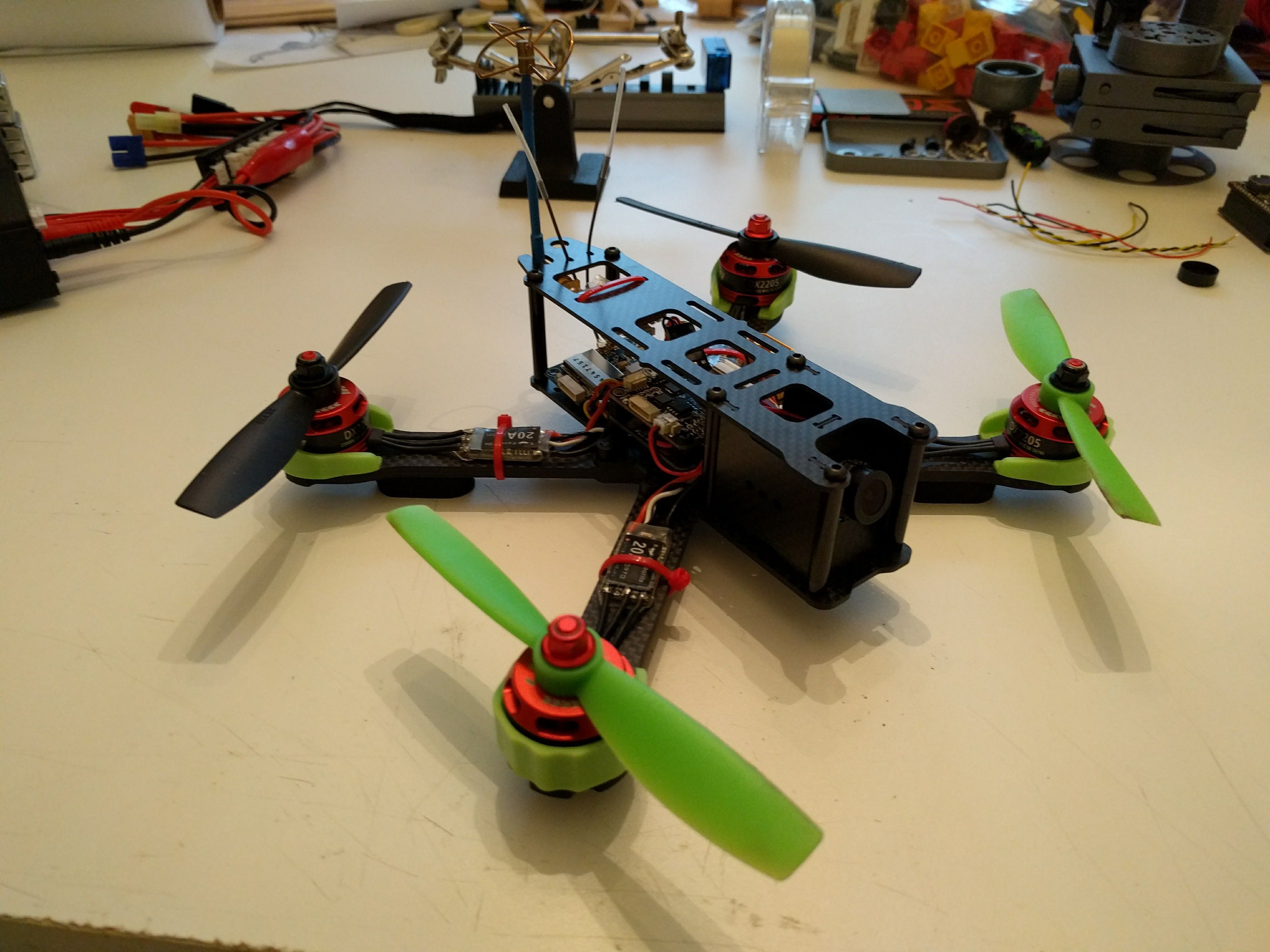lhi 220 quadcopter build instructions